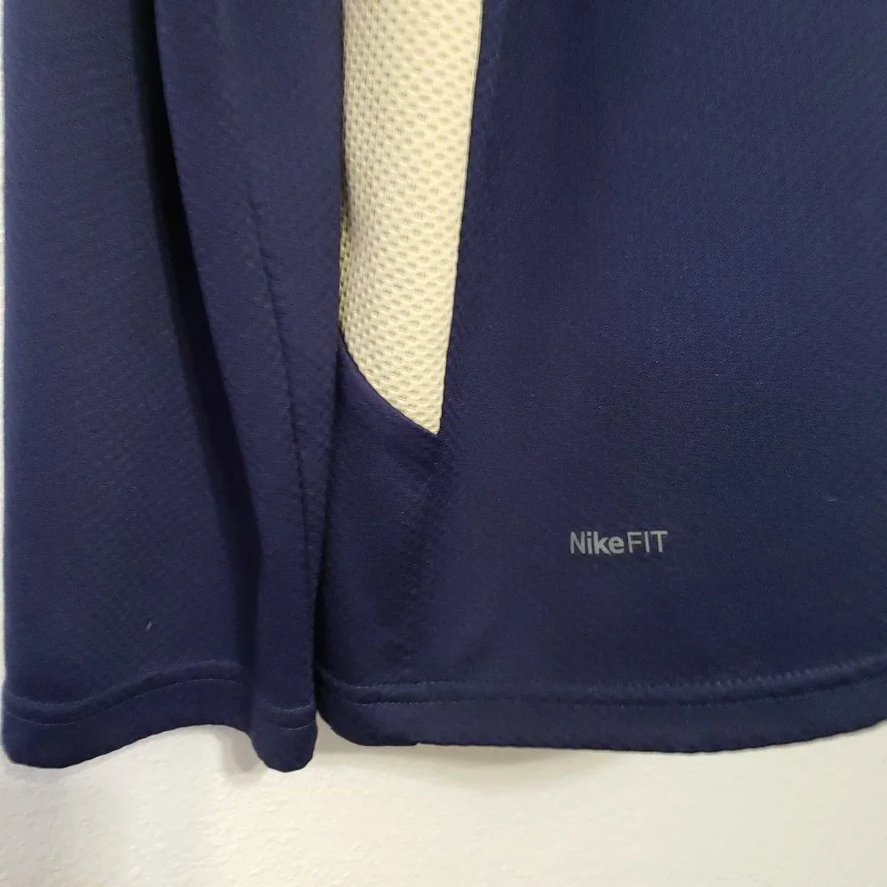 Nike 1/2 Zip Long Sleeve - Picture 5 of 6